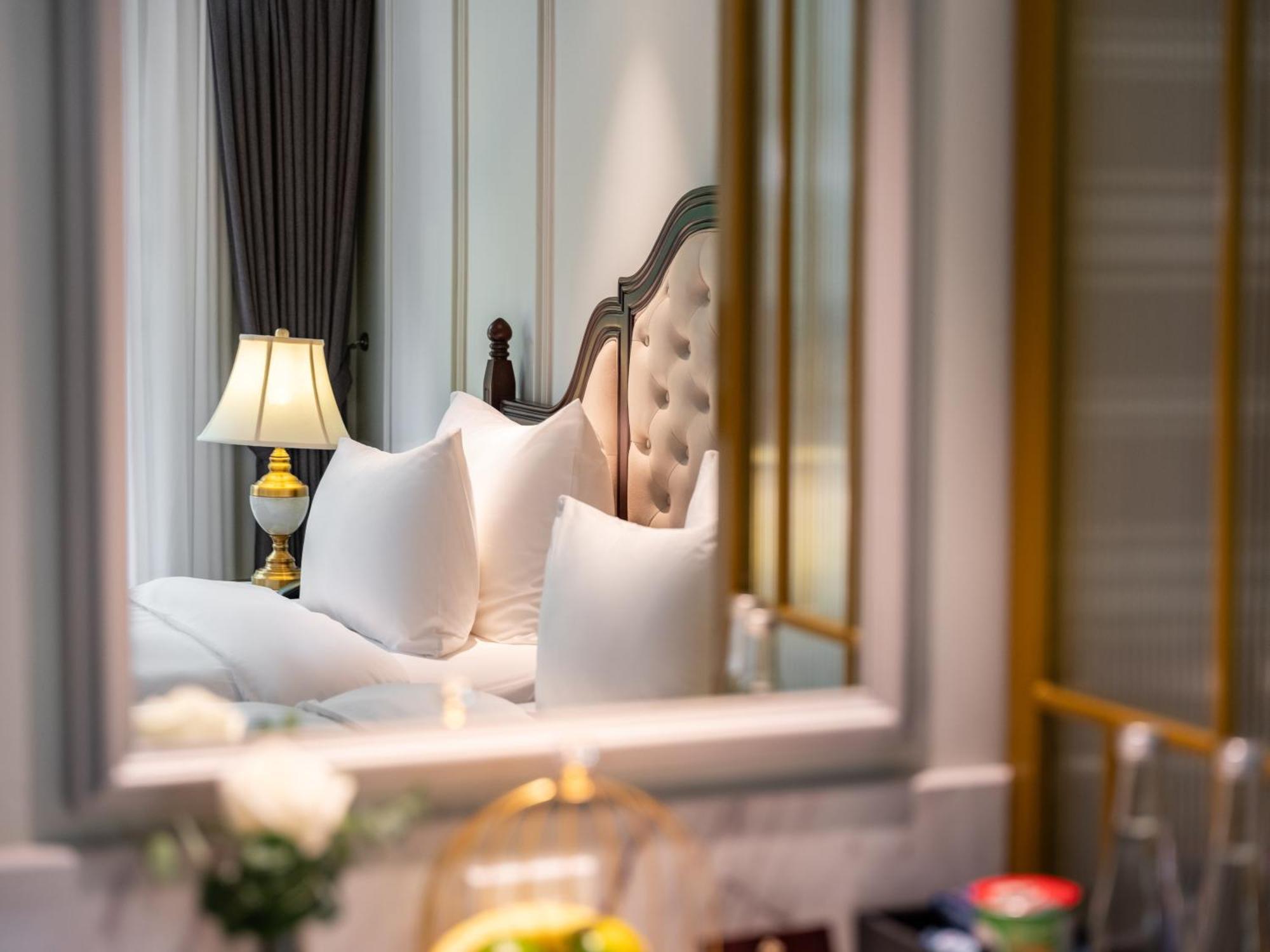 Grand Hotel Du Lac Hanoi Bagian luar foto Deluxe Room