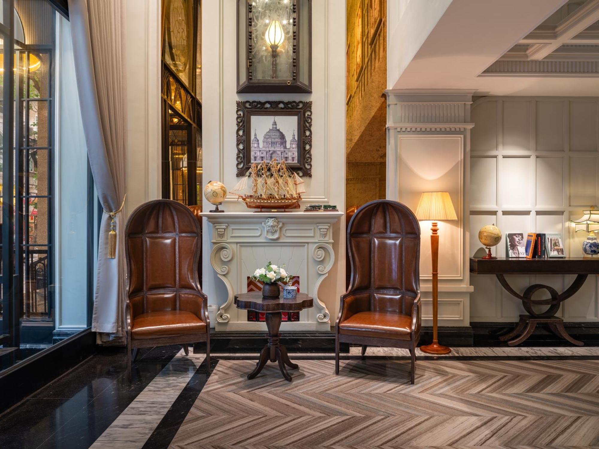 Grand Hotel Du Lac Hanoi Bagian luar foto The lobby of the hotel